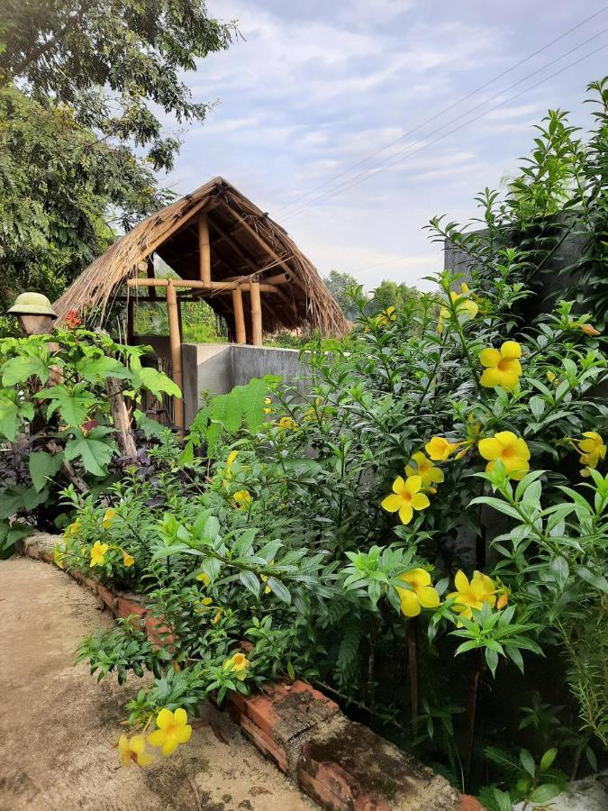Homestay Nang Nghieng Kon Tum Exterior foto